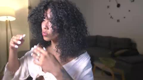 schedule 300 pm - 1100pm colombia time online show from 09.16.25