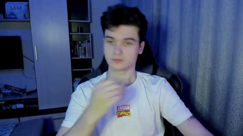 Kyroro online show from 01.06.25