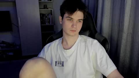 Kyroro online show from 01.12.25