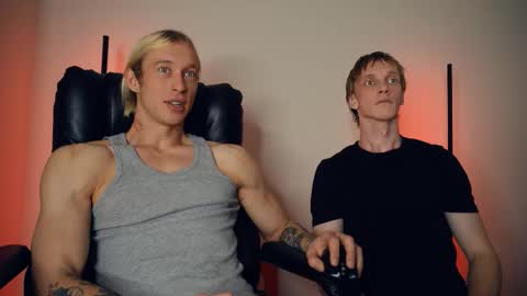 Snapshot of l_adonis_l chatting on 10.09.25 Adonis online show from 10.09.25