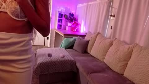  Giselle  online show from 01.18.26