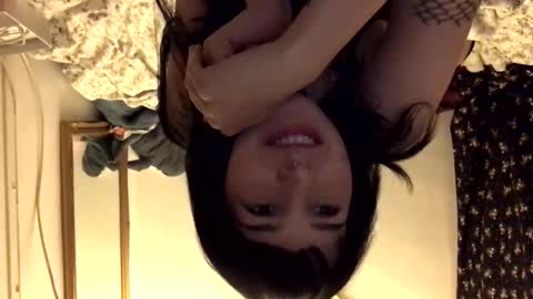 l_o_u_v_e online show from 11.11.25