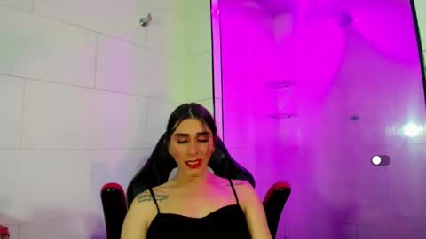 AriSaray online show from 02.22.25