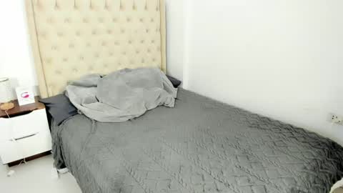la_vida_lena_ online show from 12.25.24