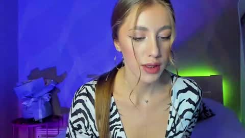 Snapshot of laangelsa chatting on 01.30.25 LaAngel online show from 01.30.25