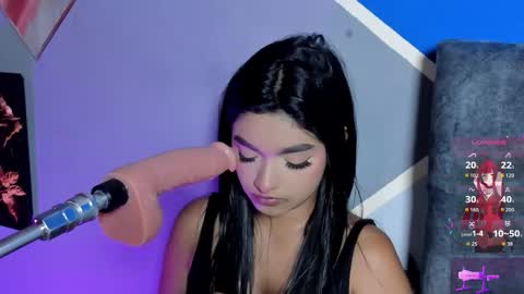 Snapshot of laau_hot1 chatting on 11.15.25 danny online show from 11.15.25