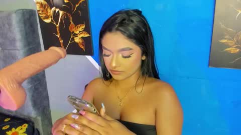 Snapshot of laau_hot1 chatting on 02.19.26 danny online show from 02.19.26