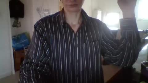 Snapshot of labelette007 chatting on 12.25.24 labelette007 online show from 12.25.24