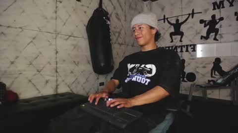 labrinthteasing online show from 09.28.25