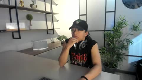 labrinthteasing online show from 10.14.25