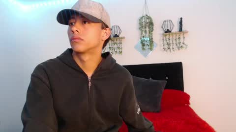 labrinthteasing online show from 04.12.26