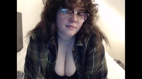 Lacey online show from 01.06.25