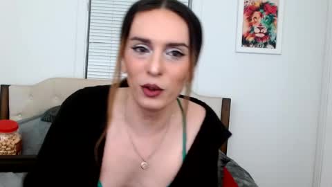 Lacey Phoenix online show from 02.10.25