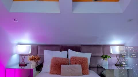 Snapshot of lady_alibi chatting on 11.25.25 AliCooper online show from 11.25.25