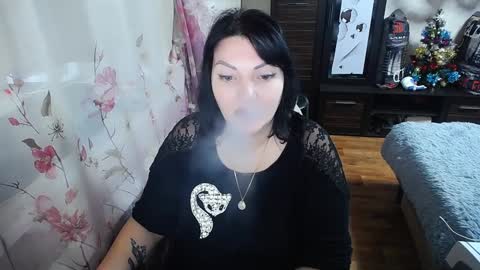 lady_boom_ online show from 12.11.24