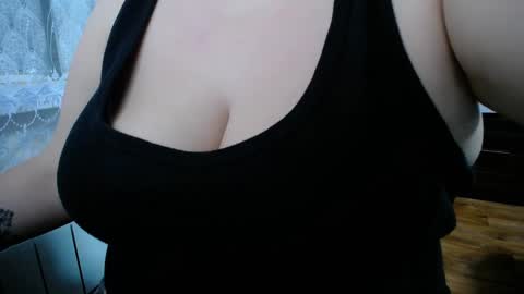 lady_boom_ online show from 02.10.25