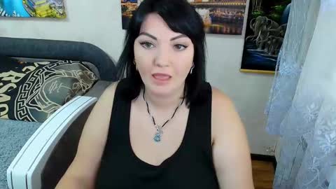 lady_boom_ online show from 09.15.25