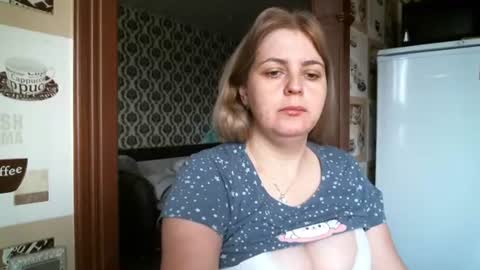 lady cute cat29 online show from 10.23.25