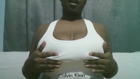 lady_dearra online show from 09.26.25