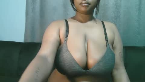 lady_dearra online show from 05.18.26