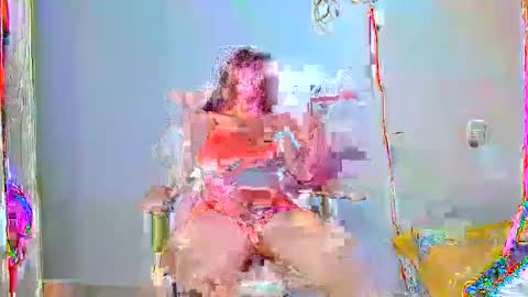 LADY  online show from 01.05.25