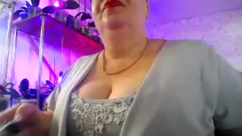 Lady Gloria online show from 06.12.26