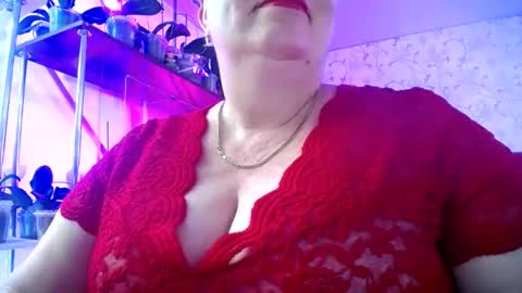 Lady Gloria online show from 06.13.26