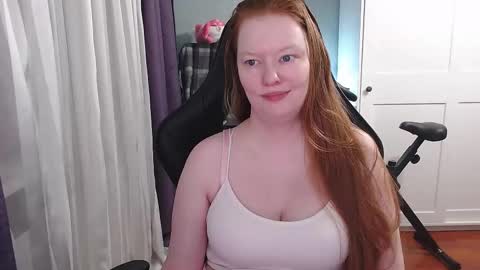 Snapshot of lady_inari chatting on 09.20.25 Angelika online show from 09.20.25