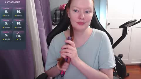 Snapshot of lady_inari chatting on 09.23.25 Angelika online show from 09.23.25