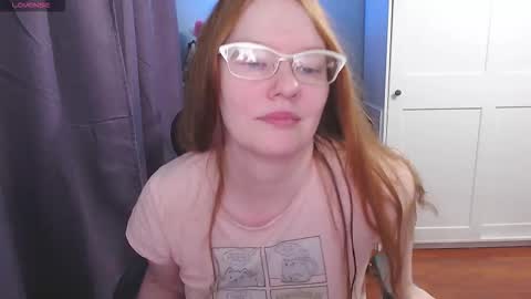 Snapshot of lady_inari chatting on 10.17.25 Angelika online show from 10.17.25