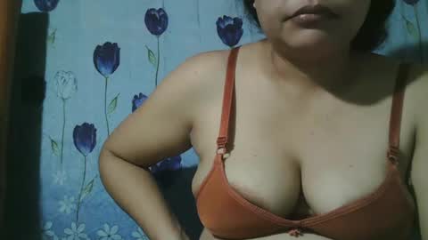 lady_love063 online show from 12.28.24