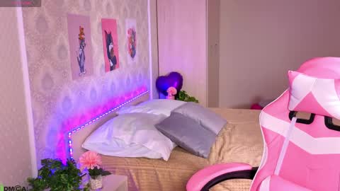 Olivia online show from 04.21.26