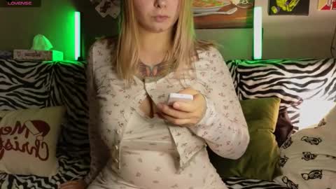 KENDALL  NATHANPVT IS OPEN online show from 09.20.25