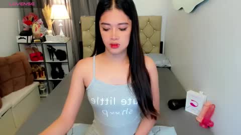 lady_moriseth online show from 12.21.24