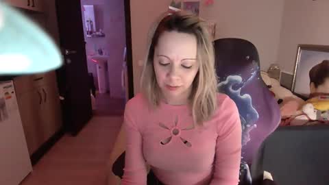 lady_smile69 online show from 02.23.25