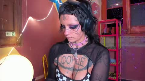 Mia online show from 11.09.25