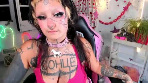 Mia online show from 05.29.26