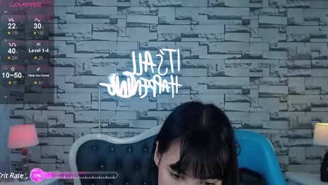 Snapshot of lady_violet_bridgerton_a chatting on 12.15.24 Lady Violet Bridgerton online show from 12.15.24