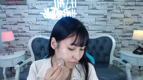 Snapshot of lady_violet_bridgerton_a chatting on 12.16.24 Lady Violet Bridgerton online show from 12.16.24
