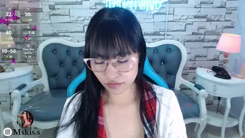 Snapshot of lady_violet_bridgerton_a chatting on 03.06.25 Lady Violet Bridgerton online show from 03.06.25