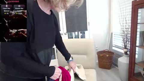 Ladybabs online show from 10.21.25