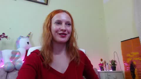 Snapshot of ladybigsmile chatting on 02.11.25 Sima Ladybigsmile online show from 02.11.25