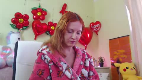 Snapshot of ladybigsmile chatting on 02.14.25 Sima Ladybigsmile online show from 02.14.25