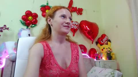 Snapshot of ladybigsmile chatting on 03.02.25 Sima Ladybigsmile online show from 03.02.25