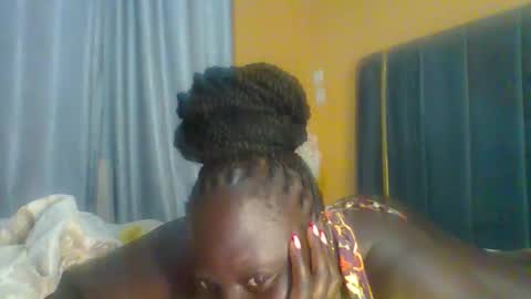 lindah32 online show from 12.16.25