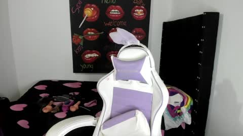 ladyboom18 online show from 02.01.25