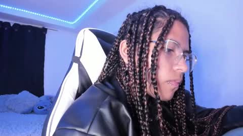 Snapshot of ladybrown_16 chatting on 02.07.25 Lady online show from 02.07.25