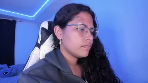 Snapshot of ladybrown_16 chatting on 03.06.25 Lady online show from 03.06.25