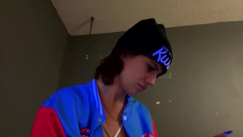 Snapshot of ladybug9097 chatting on 12.05.24 RockStar Couple online show from 12.05.24