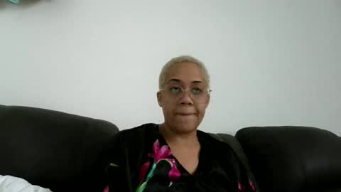 Stephanie online show from 07.25.26